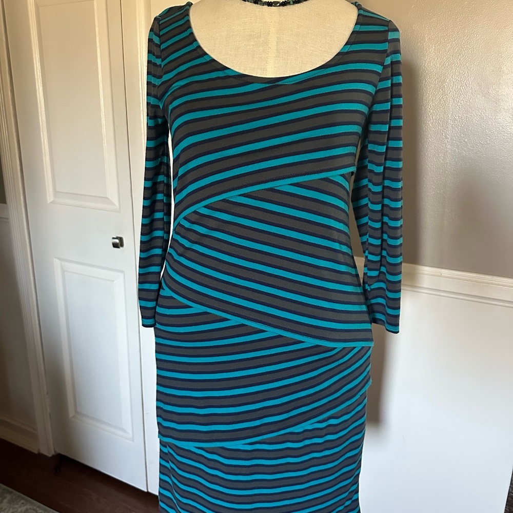 Attention Blue Sheath Dress with Cuffed 3/4 Sleeves
